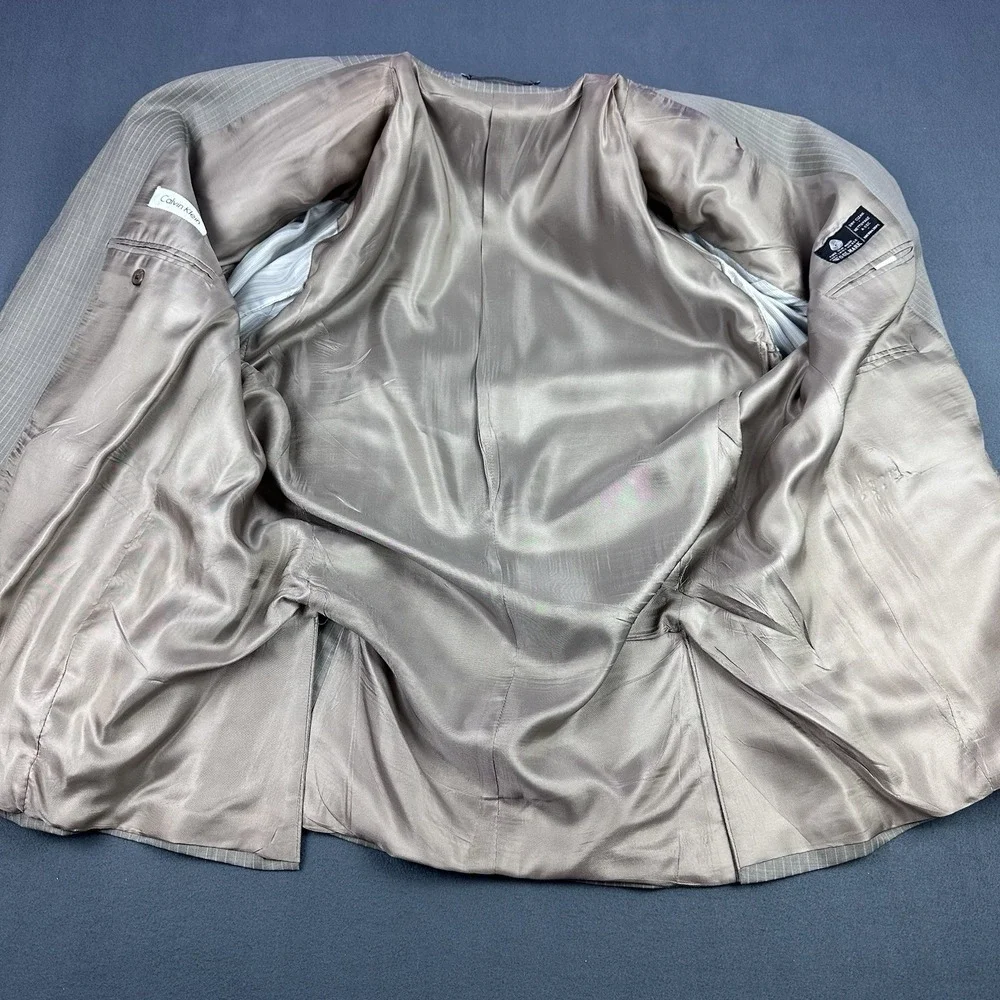 Calvin Klein Taupe Pinstripe Wool Blazer 48R Made Canada Sport Coat Jacket